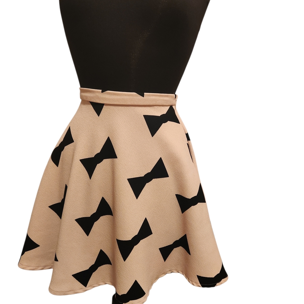 Eva Franco Beige and Black Bow Skater Skirt